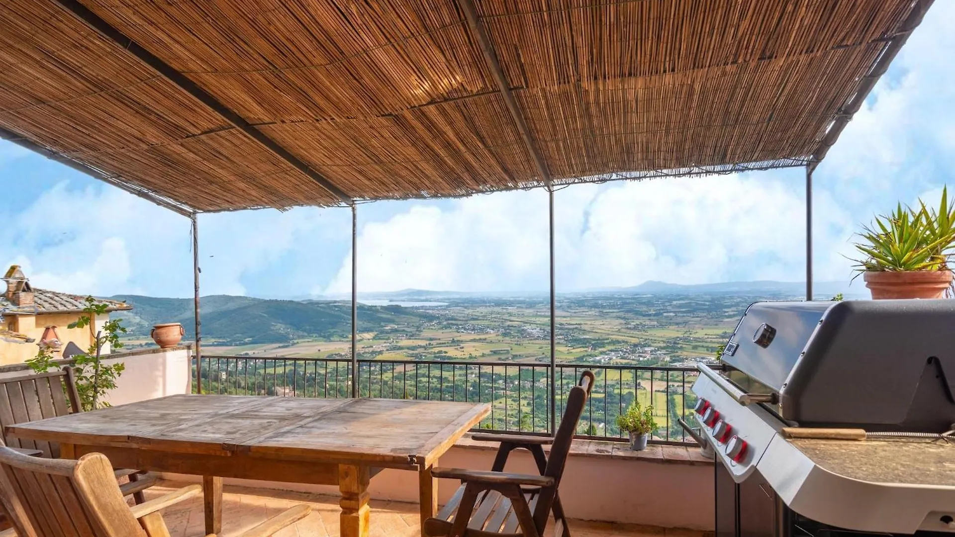 펜션 Villa Nigra In Cortona With A Private Swimming Pool 이탈리아